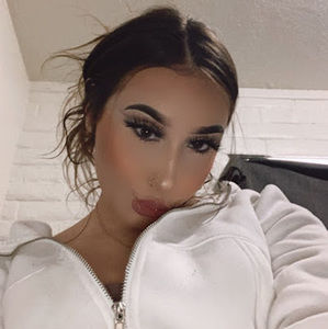 Meet your Posher, Joannaa